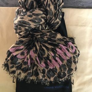 LOUIS VUITTON SCARF